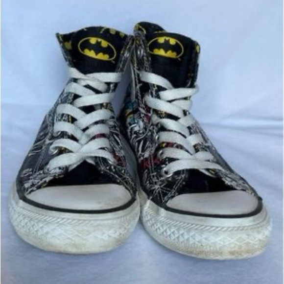 Kids High-Top Sneakers with Superhero Design - Picture 2 of 5